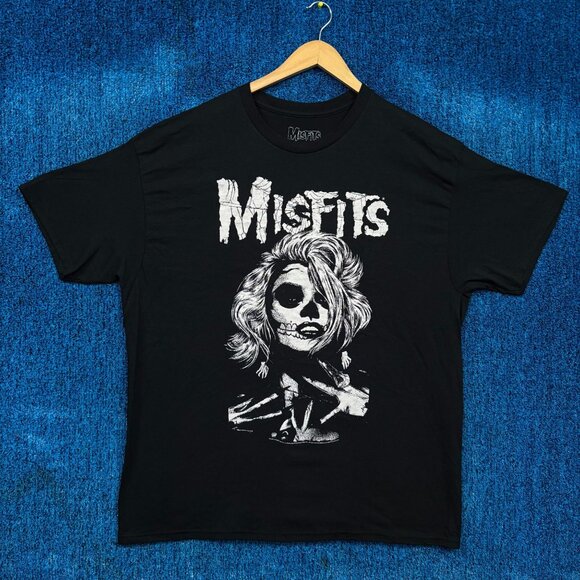 The Misfits Zombie Girl Punk Rock Band Graphic T-Shirt Size XL - Picture 1 of 4